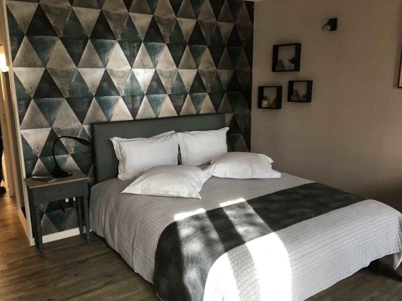 Le Relais De La Poste Hotell Gourdon-en-quercy Exteriör bild